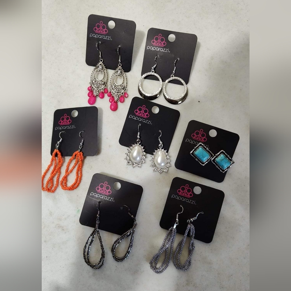 Earring lot
